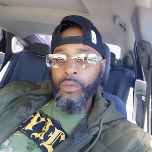 Meet your Posher, Neal